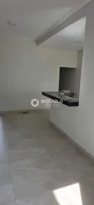 Casa com 2 Quartos à venda, 126m² no Laranjeiras, Uberlândia