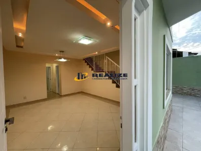 Casa com 4 Quartos à venda, 220m² no Parque Brasília, Campos dos Goytacazes