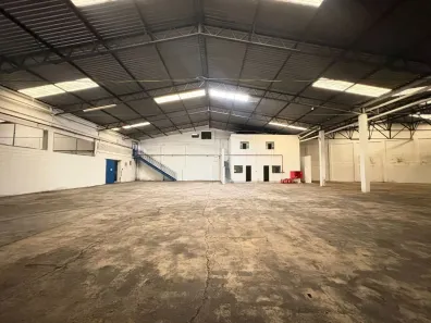 Galpão/Depósito/Armazém para alugar, 2160m² no Kennedy, Contagem