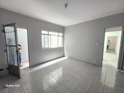 Casa com 2 Quartos para alugar, 45m² no Cipava, Osasco