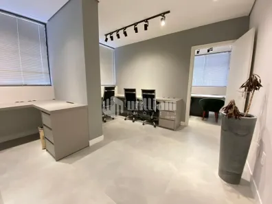 Sala Comercial para alugar, 45m² no Centro I, Brusque