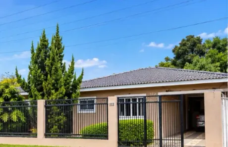 Casa com 4 Quartos à venda, 240m² no Jardim Santa Helena, Piraquara