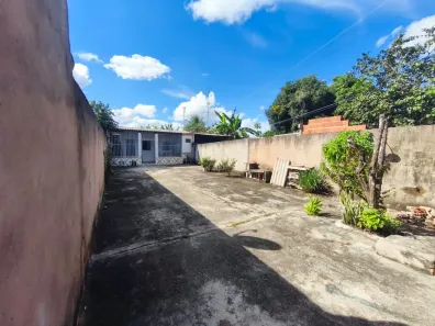 Casa com 3 Quartos à venda, 225m² no Arapoanga, Brasília