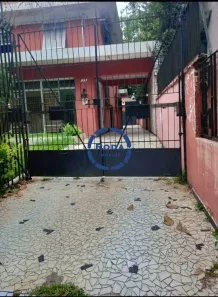 Sobrado com 3 Quartos para alugar, 245m² no Vila Mathias, Santos