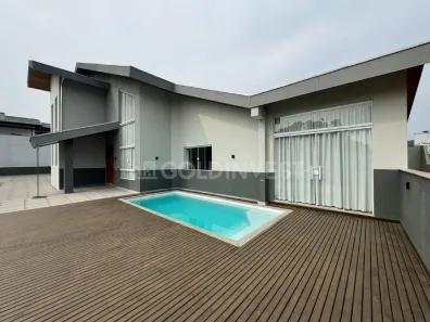 Casa com 3 Quartos para alugar, 300m² no Dom Joaquim, Brusque