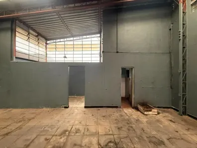 Galpão/Depósito/Armazém para alugar, 700m² no Jardim Brasil (Zona Norte), São Paulo