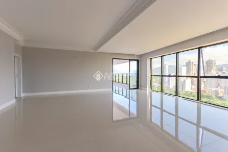 Apartamento com 4 Quartos à venda, 183m² no Meia Praia, Itapema