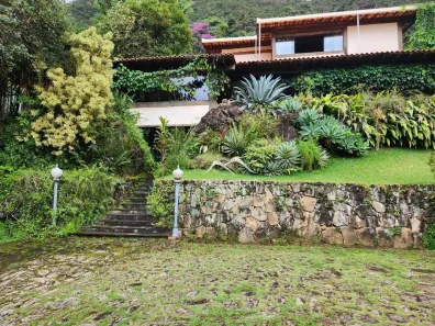 Casa de Condomínio com 4 Quartos à venda, 426m² no Retiro Do Chale, Brumadinho