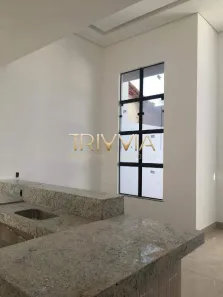 Casa com 2 Quartos à venda, 80m² no Jardim Patrícia, Uberlândia