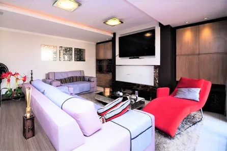 Sobrado com 3 Quartos à venda, 256m² no Marechal Rondon, Canoas