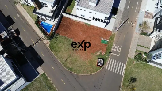 Lote/Terreno à venda, 303m² no Cará-cará, Ponta Grossa