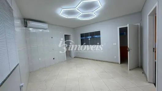 Sala Comercial para alugar, 166m² no São João, Itajaí