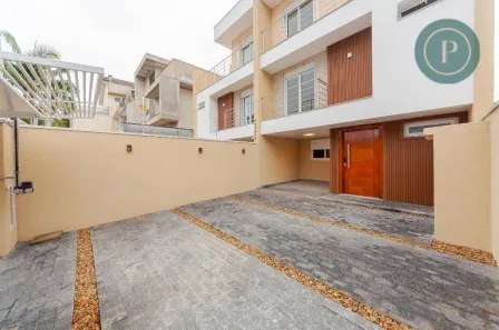 Sobrado com 3 Quartos à venda, 116m² no Santo Inácio, Curitiba