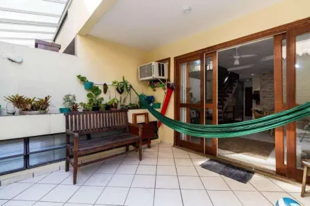 Casa de Condomínio com 3 Quartos à venda, 200m² no Recreio dos Bandeirantes, Rio de Janeiro