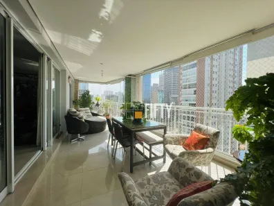 Apartamento com 3 Quartos para alugar, 186m² no Itaim Bibi, São Paulo