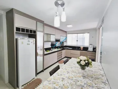Casa com 3 Quartos à venda, 199m² no Jardim Internorte, Maringá