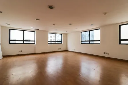 Ponto Comercial com 3 Quartos para alugar, 55m² no Cerqueira César, São Paulo