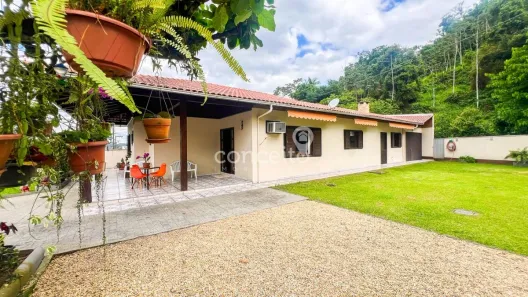 Casa com 3 Quartos à venda, 176m² no Itoupavazinha, Blumenau