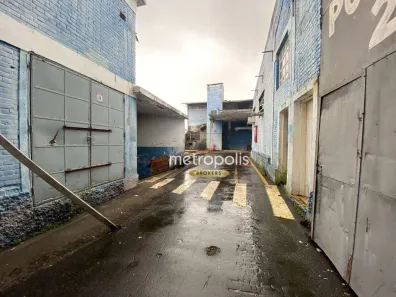 Galpão/Depósito/Armazém para venda ou aluguel, 2810m² no Santo Antônio, São Caetano do Sul