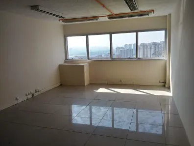Sala Comercial para alugar, 108m² no Jaguaré, São Paulo