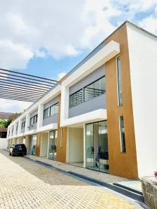 Casa de Condomínio com 3 Quartos para alugar, 82m² no Coqueiro, Ananindeua