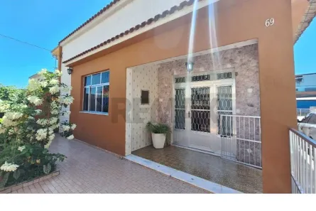Casa com 6 Quartos à venda, 120m² no Jardim Vinte e Cinco de Agosto, Duque de Caxias
