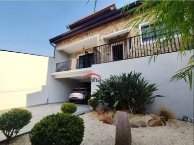 Casa com 3 Quartos à venda, 267m² no Jardim Nova Europa, Campinas