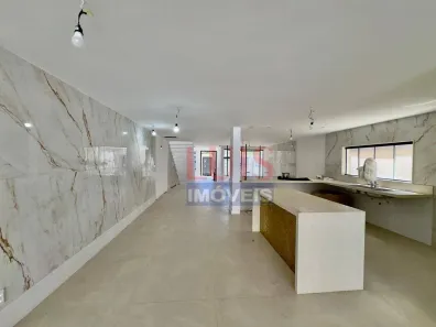Casa com 3 Quartos à venda, 290m² no Camboinhas, Niterói