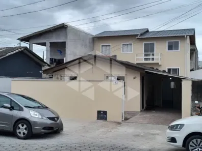 Casa com 2 Quartos para alugar, 60m² no Jardim Eldorado, Palhoça