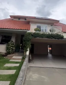 Casa com 4 Quartos à venda, 460m² no Vista Alegre, Curitiba