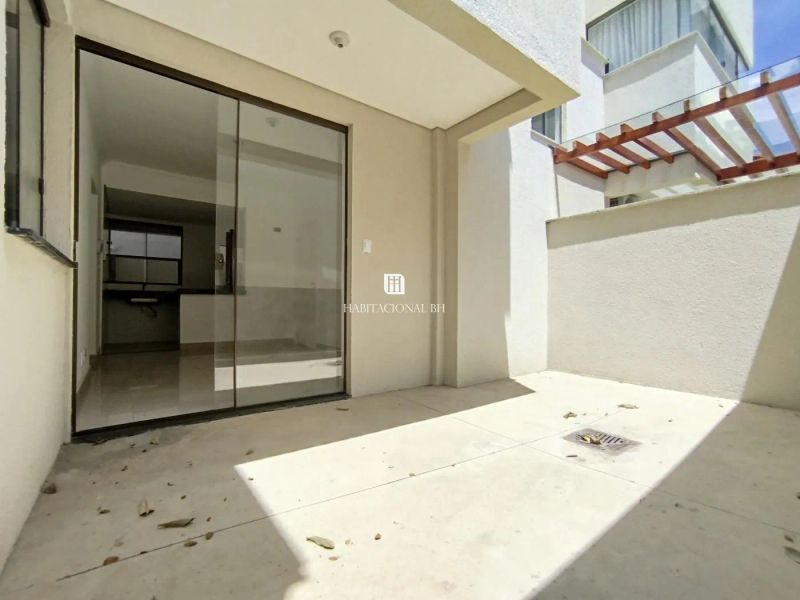 Apartamento com 2 quartos — Planalto, Belo Horizonte