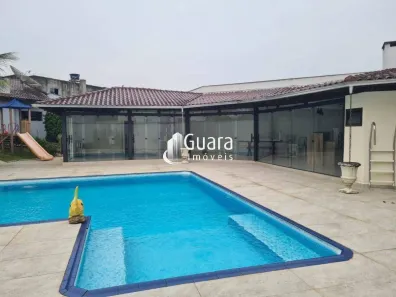 Casa com 4 Quartos à venda, 149m² no Centro, Guaramirim