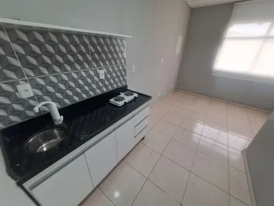 Apartamento com 1 Quarto para alugar, 25m² no Olaria, Rio de Janeiro