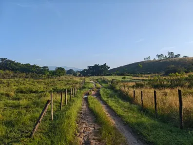 Fazenda/Sítio com 2 Quartos à venda, 169400m² no Centro, Tanguá