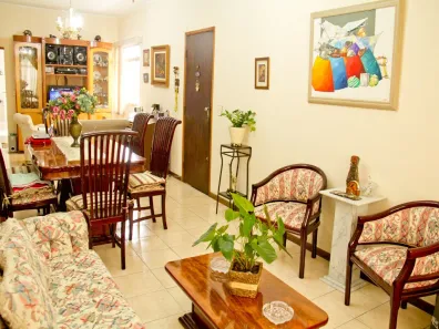 Casa com 3 Quartos para alugar, 198m² no Vila Dom Pedro I, São Paulo