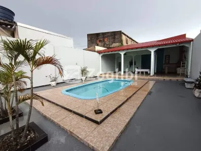 Casa com 3 Quartos à venda, 273m² no Olaria, Porto Velho