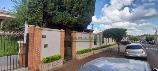 Casa com 4 Quartos à venda, 393m² no Centro, Cravinhos
