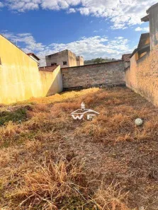 Lote/Terreno à venda, 250m² no Parque Residencial Beira Rio I, Guaratinguetá