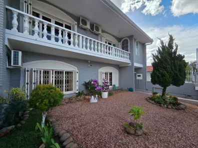 Sobrado com 4 Quartos à venda, 293m² no Jardim Itu, Porto Alegre