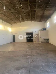 Galpão/Depósito/Armazém à venda, 250m² no Pampulha, Uberlândia