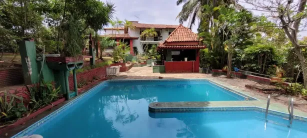 Sobrado com 4 Quartos à venda, 330m² no Vilas do Atlântico, Lauro de Freitas