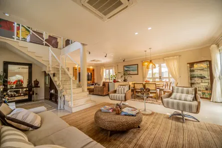 Casa de Condomínio com 4 Quartos à venda, 394m² no Jardim Indaiá, Embu das Artes