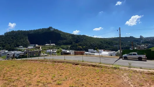 Lote/Terreno à venda, 324m² no Ipiranga, Juiz de Fora