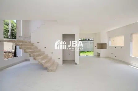 Sobrado com 3 Quartos à venda, 177m² no Jardim Social, Curitiba