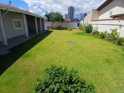 Casa com 3 Quartos para alugar, 480m² no Vila das Jabuticabeiras, Taubaté