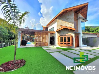 Casa de Condomínio com 3 Quartos para alugar, 220m² no Mar Verde, Caraguatatuba