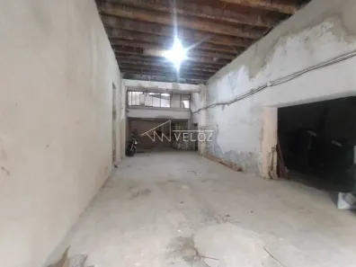 Prédio Comercial à venda, 576m² no Catete, Rio de Janeiro