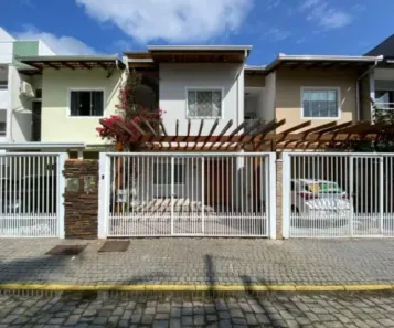 Sobrado com 3 Quartos à venda, 147m² no São Francisco de Assis, Camboriú