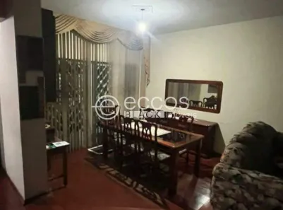 Casa com 2 Quartos à venda, 271m² no Jardim Astro, Sorocaba