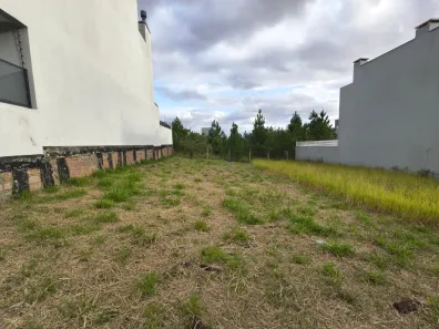Lote/Terreno à venda, 200m² no Guarujá, Porto Alegre